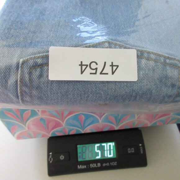 Levi's Wedgie Straight Jeans Women 26 Blue Crop Cotton Button Fly Distressed 570 - Picture 15 of 15